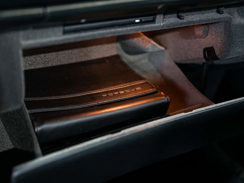 Used 2012 Porsche 911 Turbo image 17