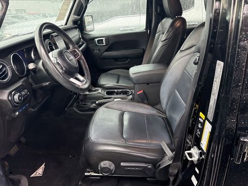 Used 2021 Jeep Wrangler Unlimited Sahara w/ Cold Weather Group image 5