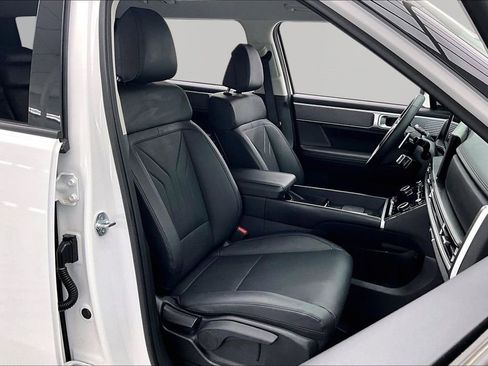Used 2026 Hyundai Santa Fe SEL FWD image 7