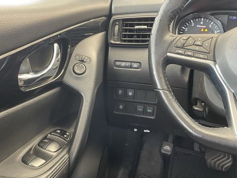 Certified 2022 Nissan Rogue Sport SV image 12