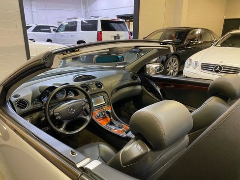 Used 2005 Mercedes-Benz SL 500 image 16