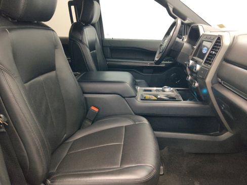 Used 2020 Ford Expedition Max XLT w/ Equipment Group 202A RWD image 21