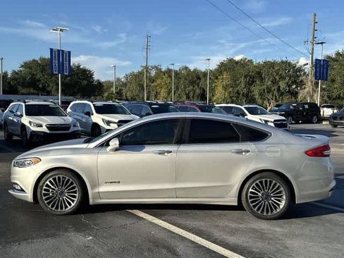Used 2018 Ford Fusion Titanium FWD image 3