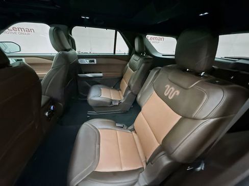 Used 2024 Ford Explorer King Ranch w/ Technology Package image 26
