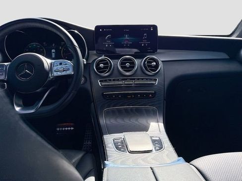 Used 2020 Mercedes-Benz GLC 300 4MATIC image 19
