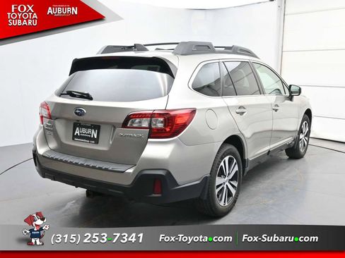 Used 2019 Subaru Outback 2.5i Limited AWD/4WD image 14