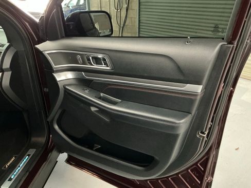 Used 2018 Ford Explorer Sport w/ Equipment Group 401A image 13