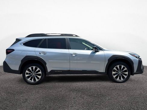 Certified 2025 Subaru Outback Limited AWD/4WD image 8