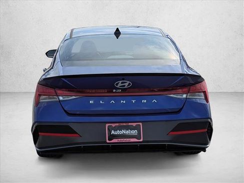 Used 2026 Hyundai Elantra SEL Sport Premium FWD image 6