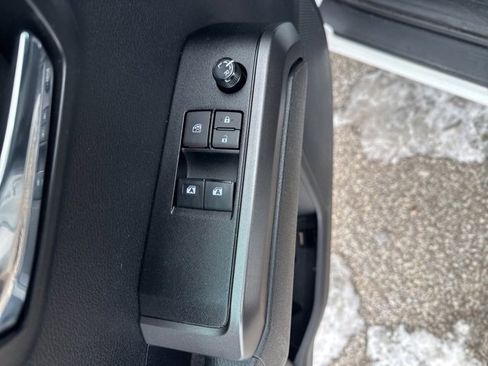 Used 2023 Toyota Tacoma TRD Off-Road image 13