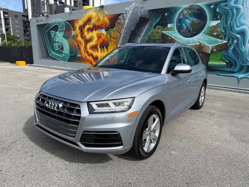Used 2019 Audi Q5 2.0T Premium Plus AWD/4WD image 2