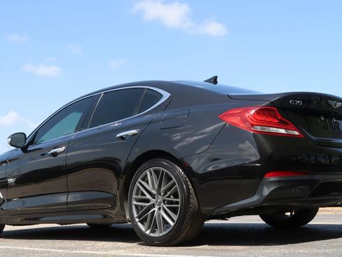 Used 2019 Genesis G70 2.0T Advanced w/ Prestige Package AWD/4WD image 12