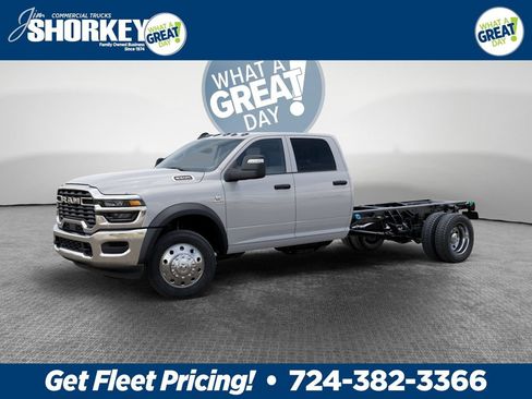 New 2026 RAM 5500 Tradesman w/ Chrome Appearance Group AWD/4WD image 3