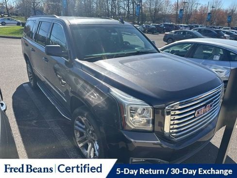 Used 2017 GMC Yukon XL SLT w/ Premium Edition image 15