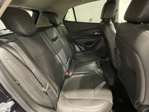 Used 2021 Buick Encore Preferred FWD image 21