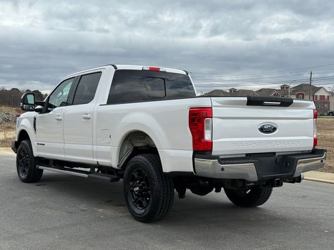 Used 2018 Ford F250 Lariat w/ Lariat Value Package image 7