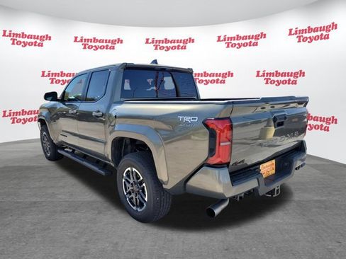 Used 2025 Toyota Tacoma TRD Sport image 23