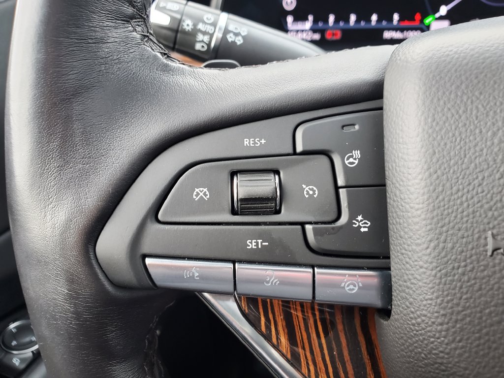 Used 2024 Cadillac Escalade Premium Luxury w/ Performance Package AWD/4WD image 21