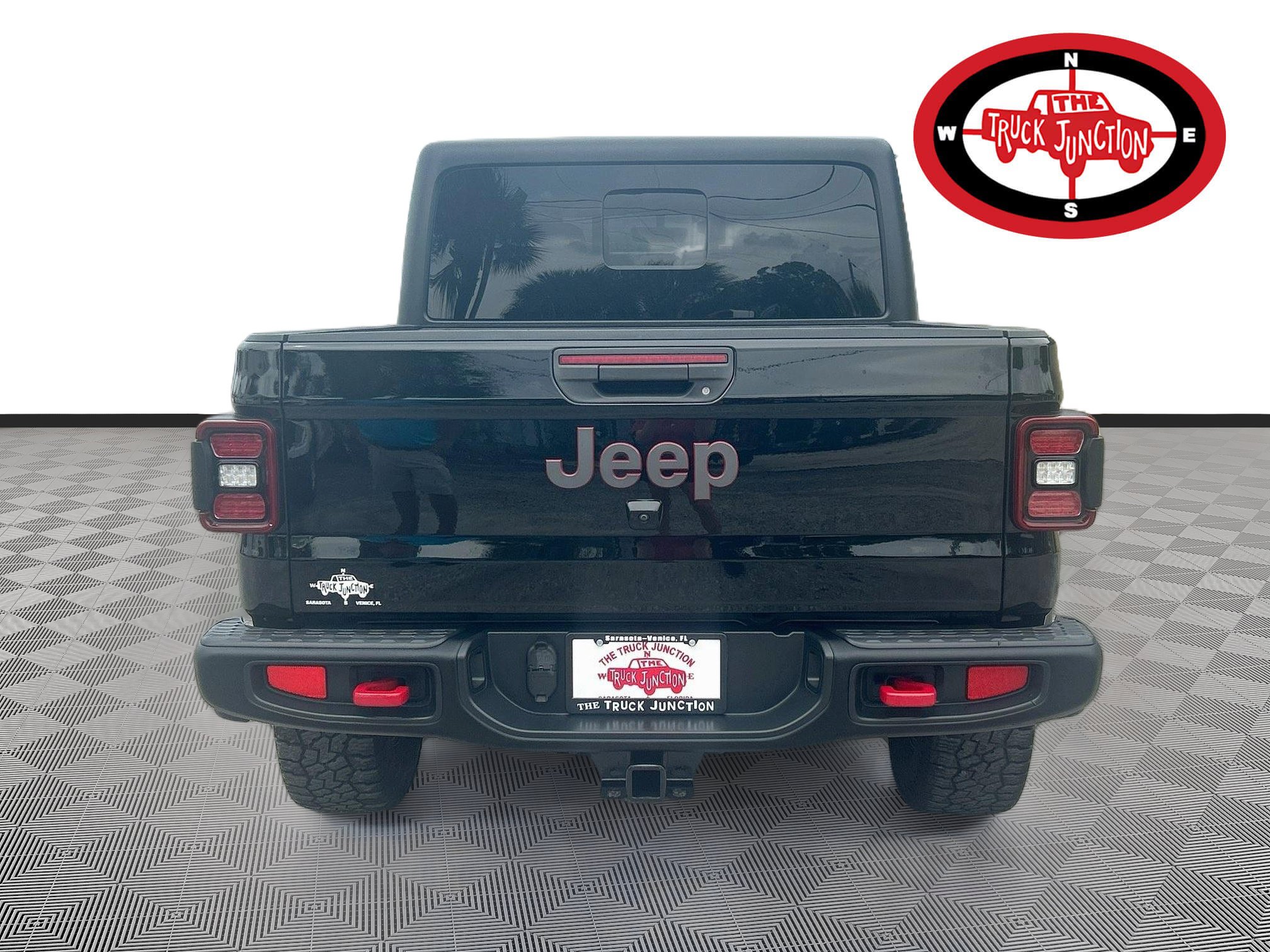 Used 2023 Jeep Gladiator Rubicon w/ LED Lighting Group AWD/4WD image 6