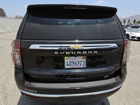Used 2024 Chevrolet Suburban LT RWD image 23