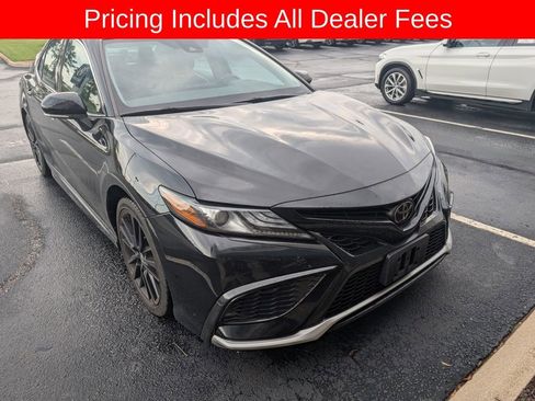 Used 2023 Toyota Camry XSE FWD image 2