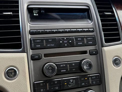 Used 2010 Ford Taurus SEL image 15