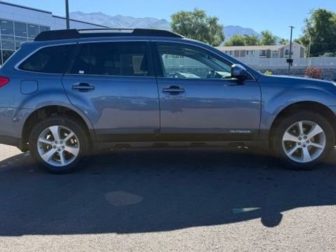 Used 2013 Subaru Outback 2.5i Limited AWD/4WD image 2