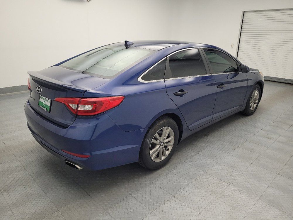 Used 2015 Hyundai Sonata SE w/ Option Group 09 FWD image 10