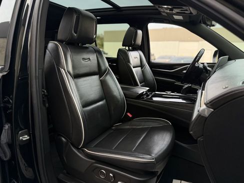 Used 2021 Cadillac Escalade Sport image 31