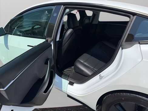 Used 2025 Tesla Model 3 Long Range AWD/4WD image 26