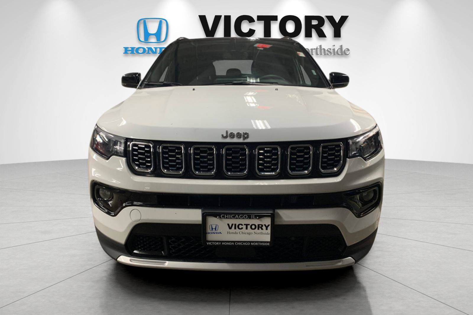 Used 2025 Jeep Compass Limited AWD/4WD image 8