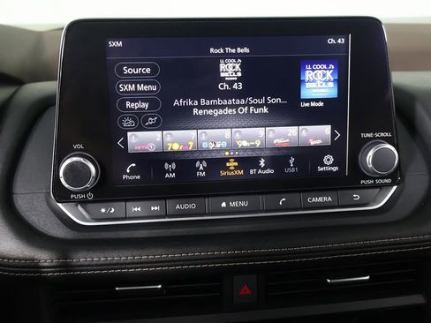 Used 2023 Nissan Rogue SV AWD/4WD image 40