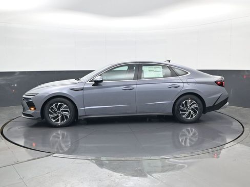 New 2026 Hyundai Sonata Blue FWD image 8