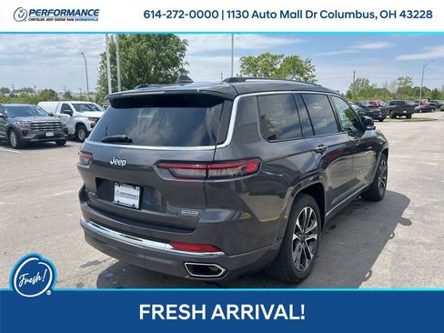 Used 2023 Jeep Grand Cherokee L Overland w/ Advanced Protech Group III AWD/4WD image 4