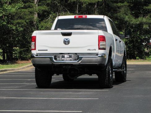 Used 2024 RAM 2500 Big Horn w/ Off Road Package AWD/4WD image 10