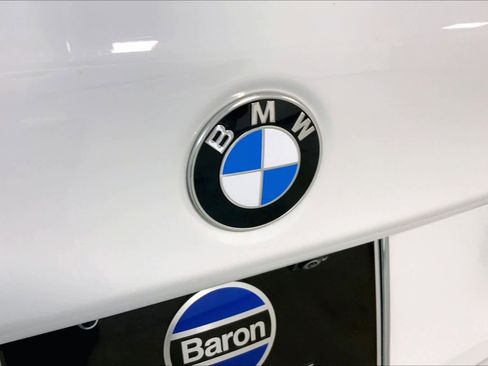 Used 2022 BMW 540i xDrive w/ Executive Package image 29