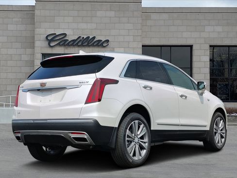 New 2025 Cadillac XT5 Premium Luxury w/ LPO, Floor Liner Package image 3