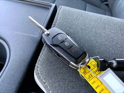 Used 2025 Ford F150 XLT w/ Equipment Group 301A Standard image 31