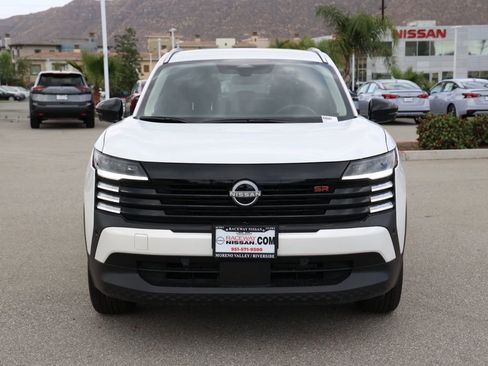 New 2026 Nissan Kicks SR image 9