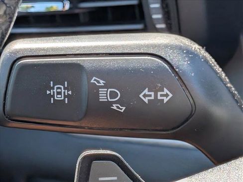 Used 2020 Ford Explorer XLT AWD/4WD image 16