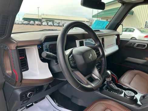 Used 2023 Ford Bronco Heritage Edition image 12