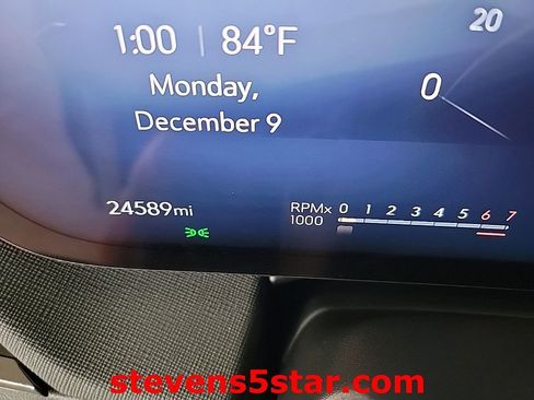 Used 2025 Buick Enclave Sport Touring AWD/4WD image 16