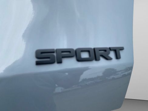 Used 2024 Honda HR-V Sport image 17