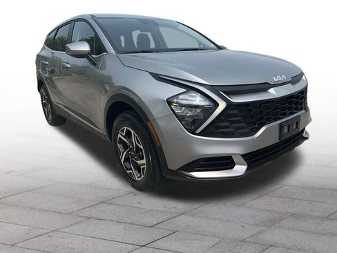 Used 2023 Kia Sportage LX image 1
