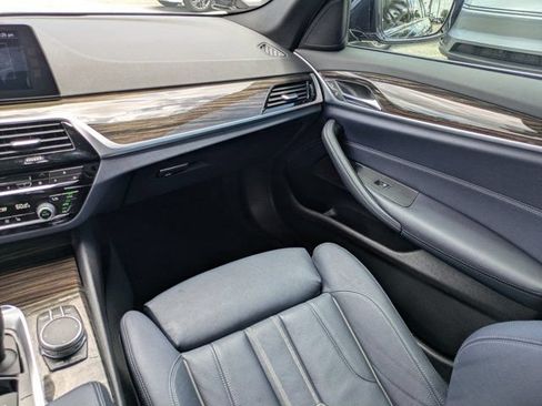 Used 2017 BMW 530i RWD image 17