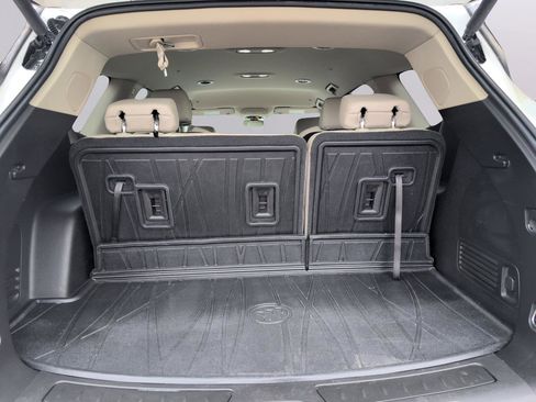 Used 2021 Buick Enclave Essence w/ Sound and Sites Package image 5