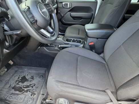 Used 2023 Jeep Wrangler Willys image 6