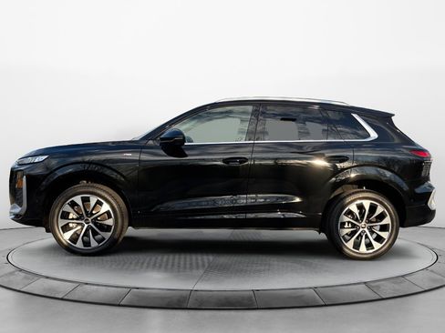 New 2026 Audi Q3 quattro 2.0T image 4