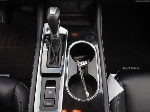 Certified 2025 Nissan Altima 2.5 SL image 23