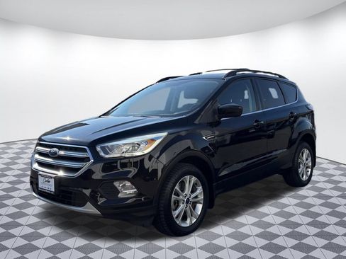 Used 2017 Ford Escape SE w/ SE Leather Comfort Package AWD/4WD image 3